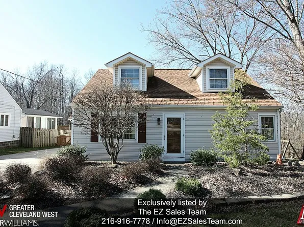 7780 Lewis Rd, Olmsted Falls, OH 44138