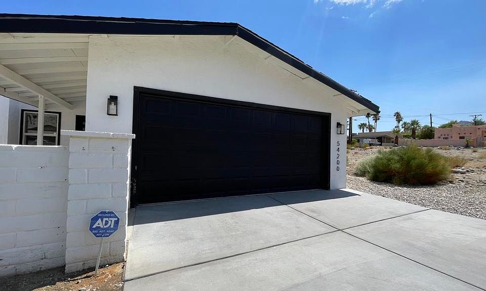 1st image of 54200 Avenida Juarez