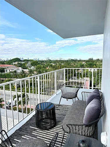 2829 Indian Creek Dr #603 Photo 1