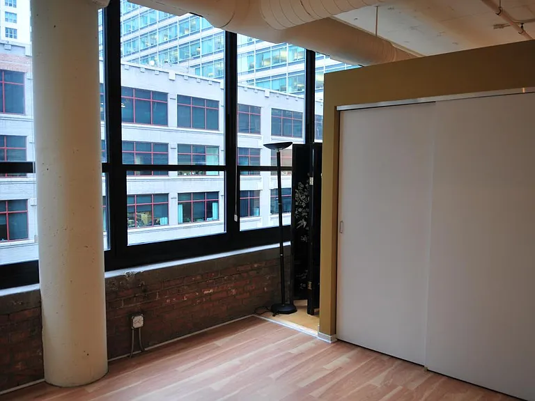 130 S Canal St #5 — Photo 7