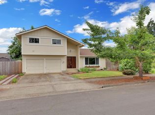 681 71st St, Springfield, OR 97478
