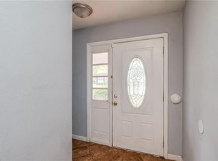 201 Lowden Hunt Dr, Hampton, VA 23666