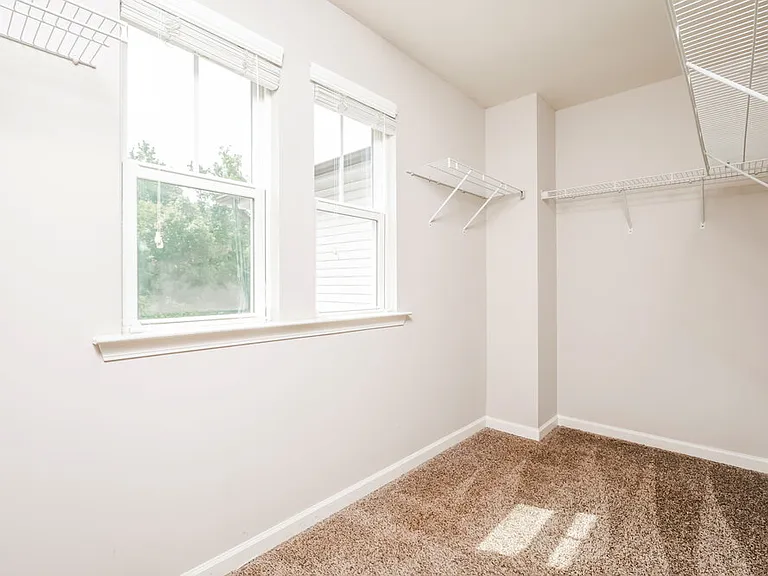 84 Pamlico Dr — Photo 13