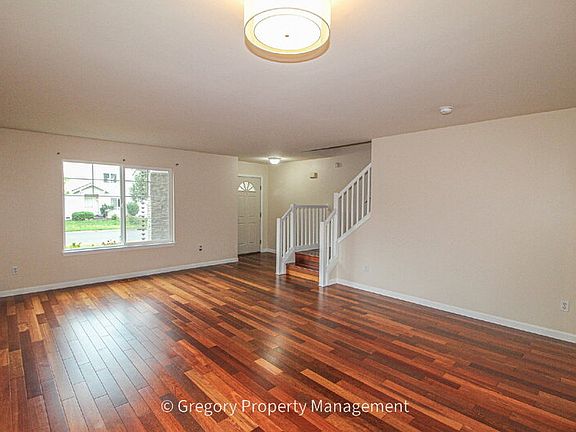 3rd image of 4825 138th St SE