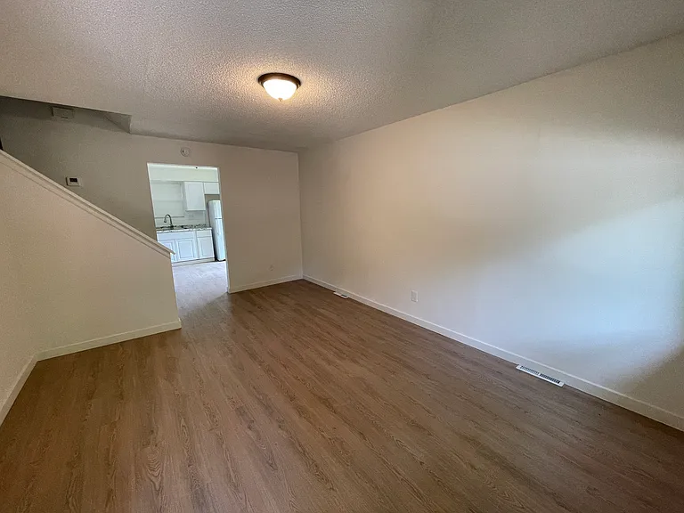 816-818 S Grant Ter — Photo 20