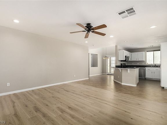 3rd image of 7264 Larix Rd