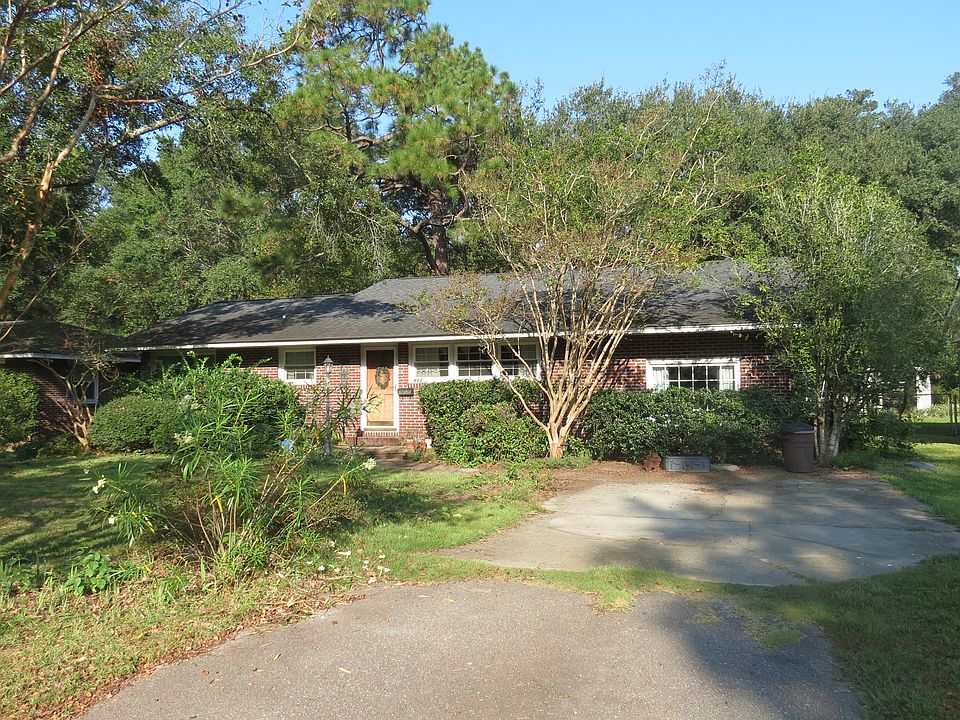 2nd image of 1114 Stratford Rd