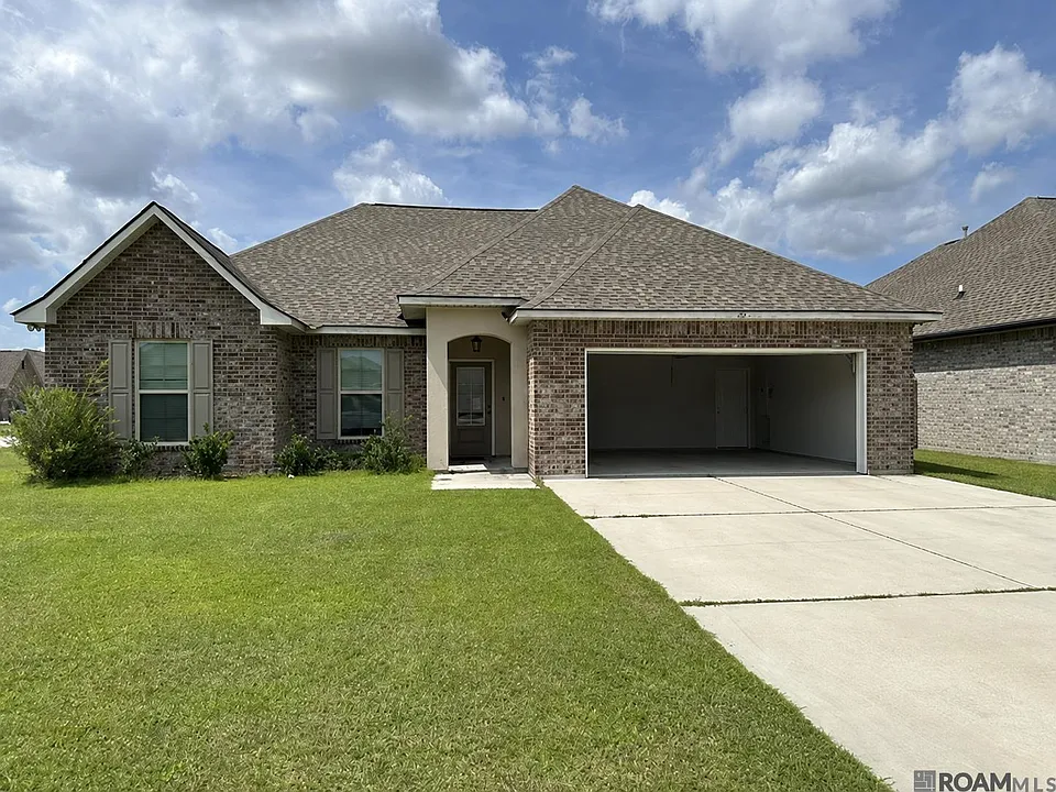 152 Adley Ave
