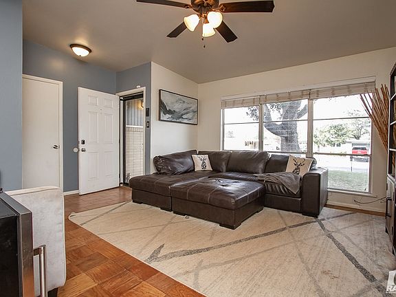 3rd image of 2316 Tulane St