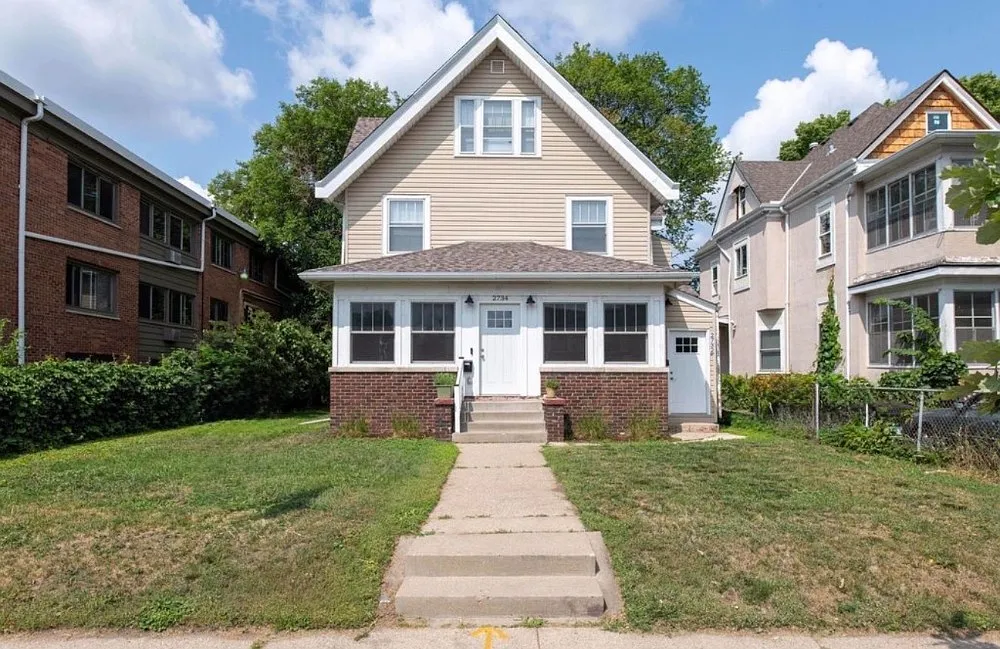 4 bed, 1455 sqft, $2,600 — Photo 1