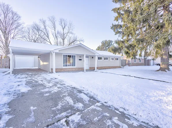 4007 Highcrest Rd, Rockford, IL 61107