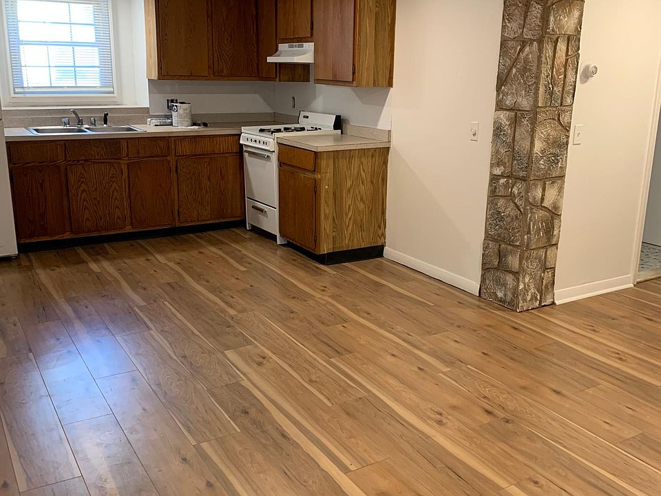 2nd image of 586 Woonasquatucket Ave #2L