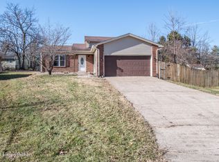 5504 Lake Ct, Crestwood, KY 40014