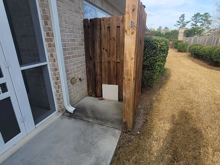 1131 Shellbank Ln — Photo 23