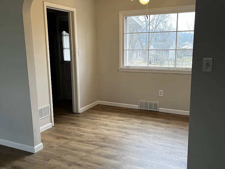 2388 Mill Ln — Photo 7