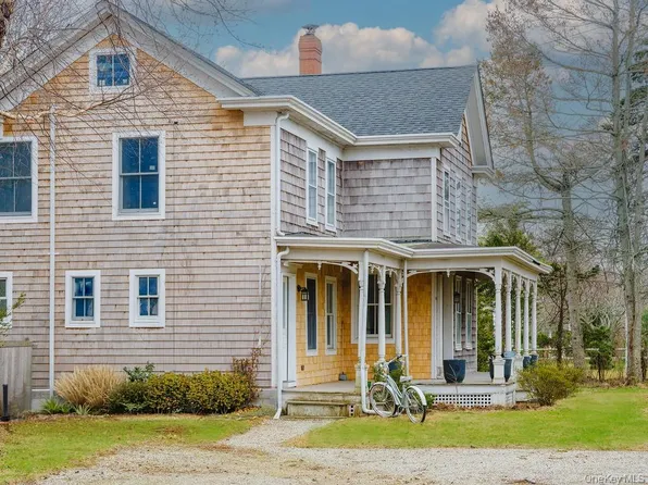 7220 Main Road, East Marion, NY 11939