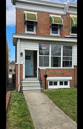 210 Washburn Ave Photo 1