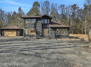 49 Dornswood Rd, Woodstock, NY 12498