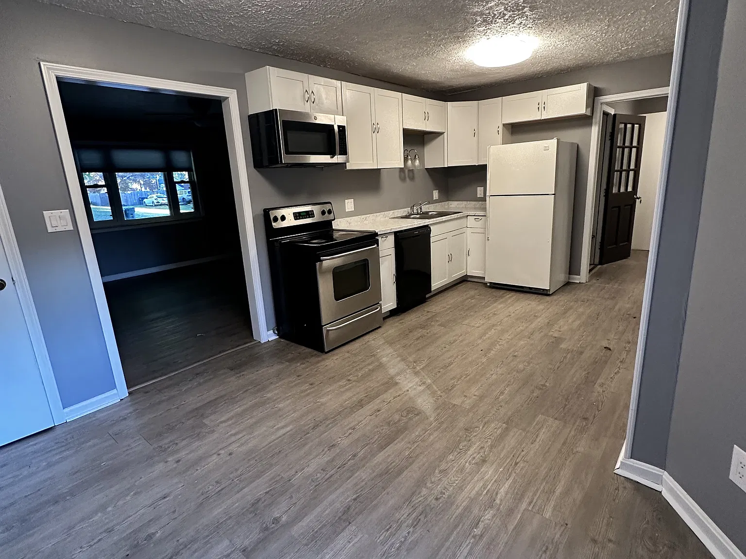 502 Savannah Avenue - 1 — Photo 2