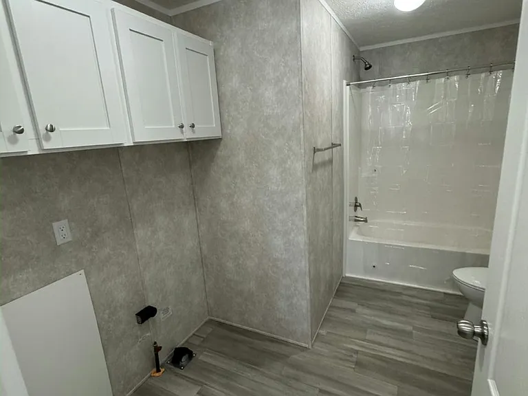 5130 Canterbury Ave #233 — Photo 5