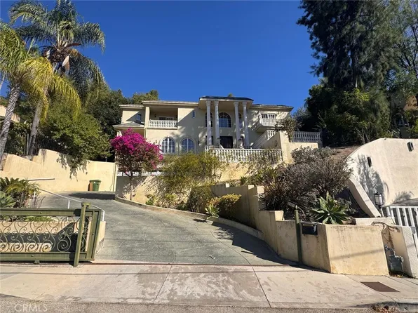 5369 Medina Rd, Woodland Hills, CA 91364