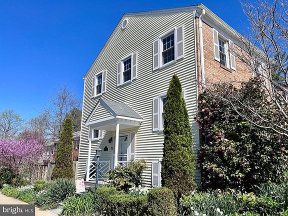 3rd image of 31 Marwood Ct