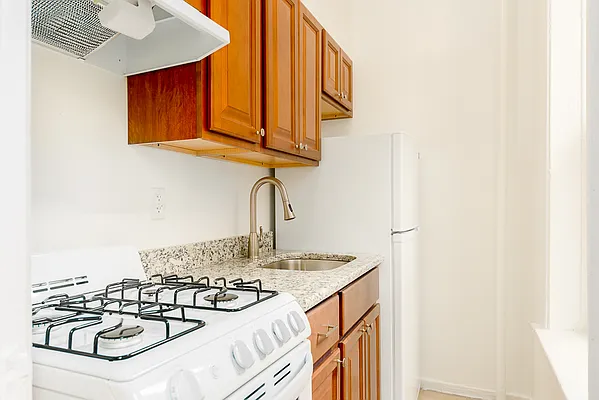 Rented by A&E Real Estate Management | media 2