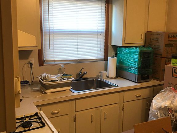 5th image of 54 Dorothea Pl #1