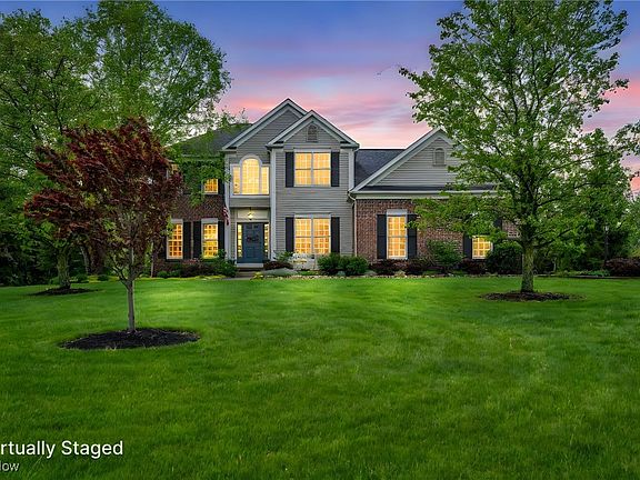 2nd image of 3638 Windsong Dr