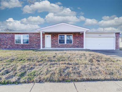 7057 Howdershell Rd, Hazelwood, MO, 63042