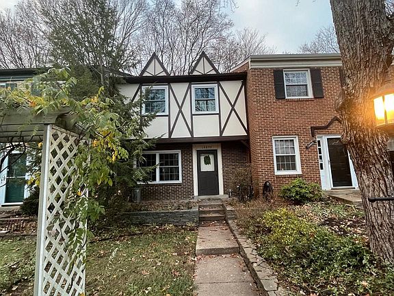 3rd image of 14892 Lambeth Sq