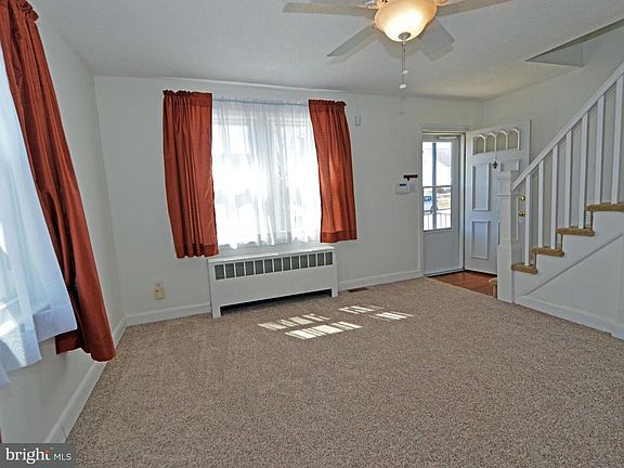 4th image of 1202 Hilldale Rd