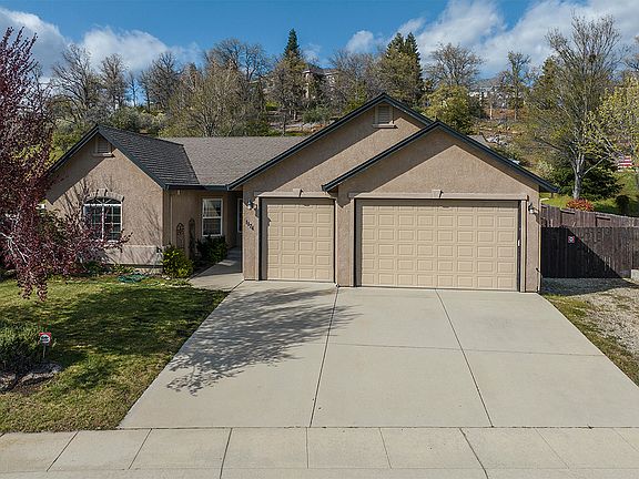 4th image of 1174 Lakeside Dr