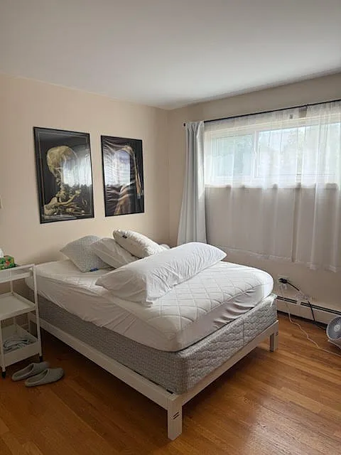 1116-22 Greenleaf Ave — Photo 3