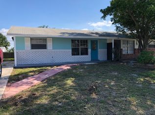 2190 NE Rustic Way, Jensen Beach, FL 34957