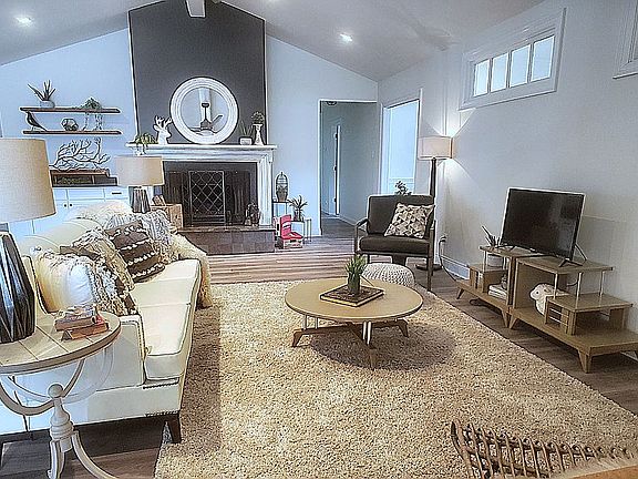 5th image of 5004 E Saint Charles Ave