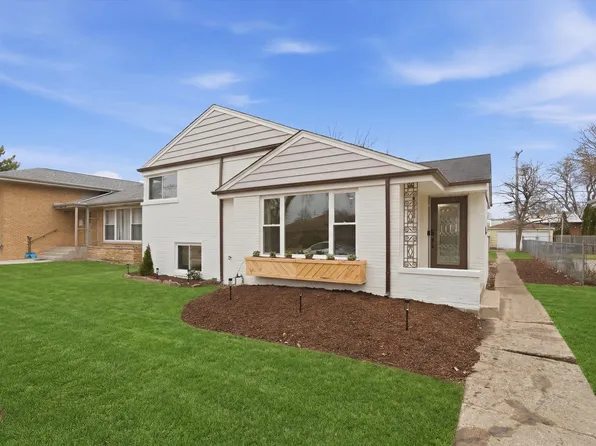 3829 W Chase Ave, Lincolnwood, IL 60712