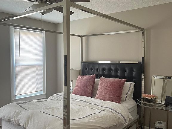 5th image of 33 E 2nd Ave #33