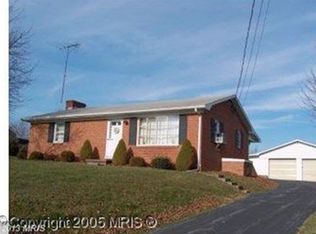 1417 Shepherdstown Rd, Martinsburg, WV 25404