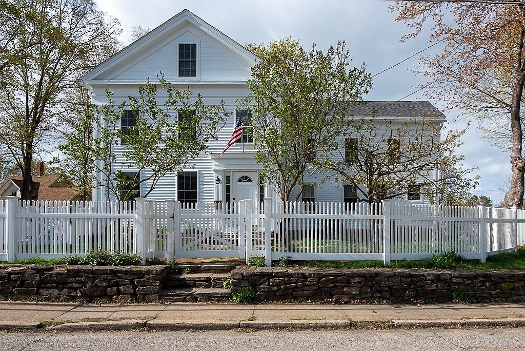 230 South St, Southbridge, MA 01550 Zillow