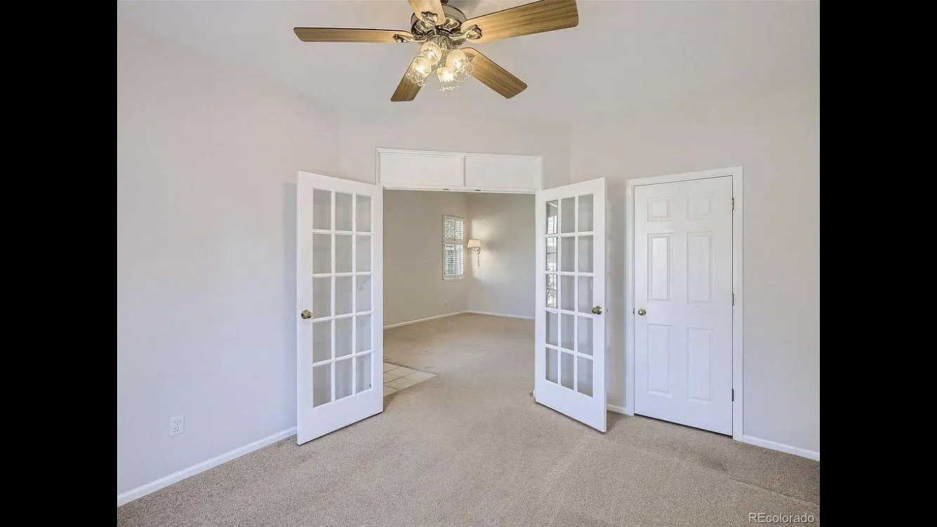 3 bed, 1303 sqft, $2,495 — Photo 1