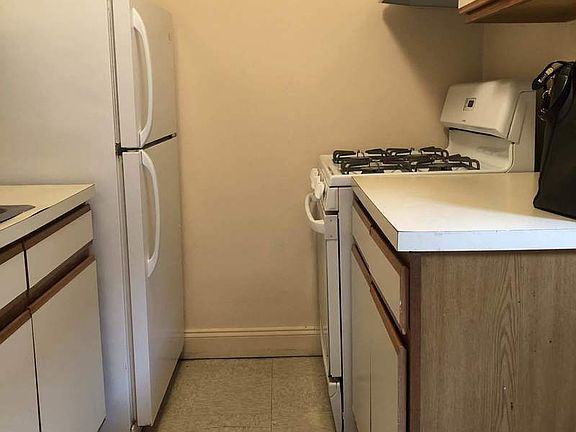 5th image of 6767 Burns St APT 6T