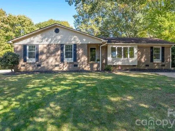 5329 Providence Rd, Charlotte, NC 28226