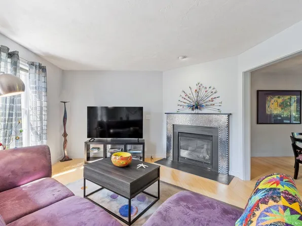 27 Footbridge Lane #11, Dover, NH 03820