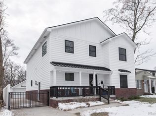 513 Renshaw St, Rochester, MI 48307