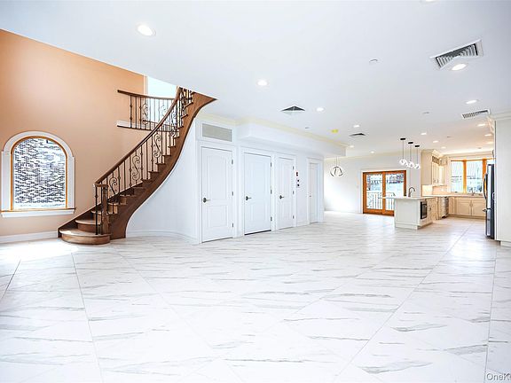 2nd image of 10-42 Utopia Parkway