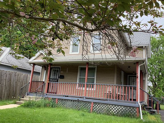 2nd image of 113 E Frederick St