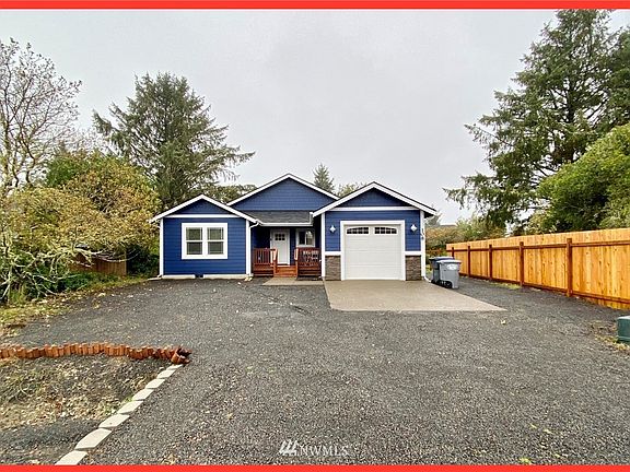 2nd image of 108 Seagate St SW