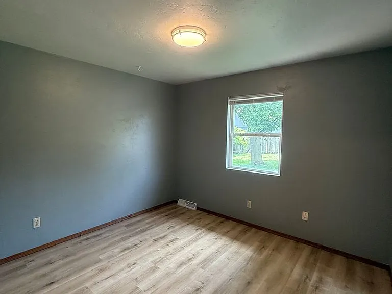 600 Mollies Way — Photo 11