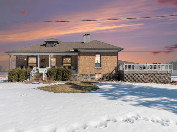 4570 Curve Rd, Freeland, MI 48623